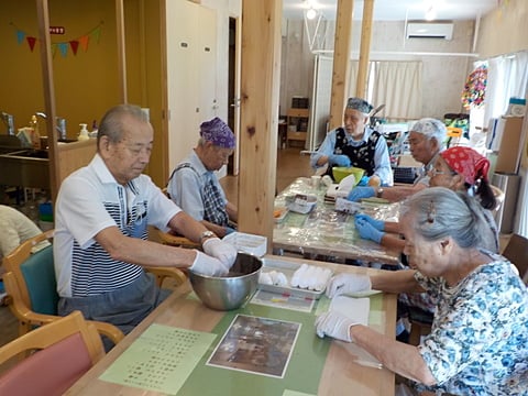 みなさんで美味しく作ります！