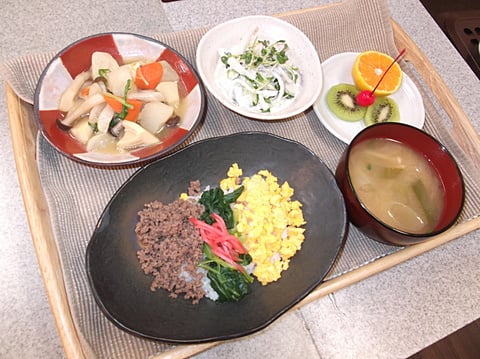 三色丼！おいしかったです！！