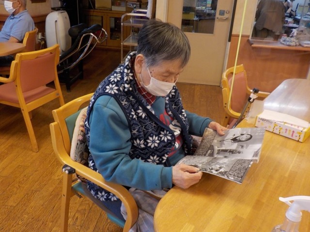読書中