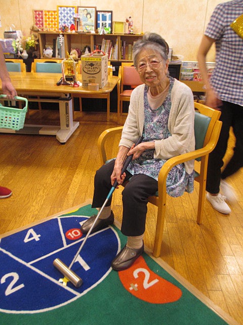 緊張の一球目！！